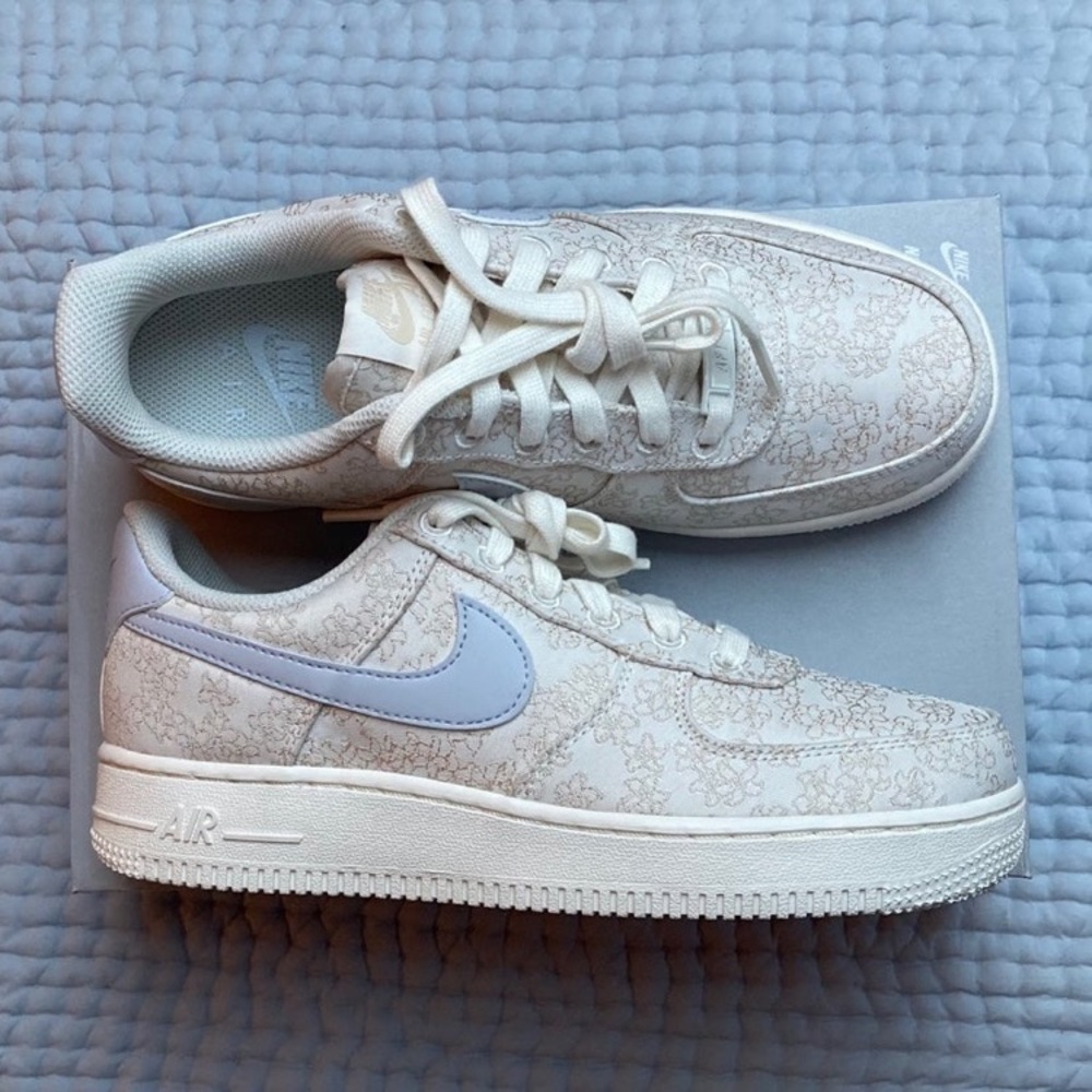 Nike Air Force 1 Low ‘07 SE Jacquard Floral Embroidery